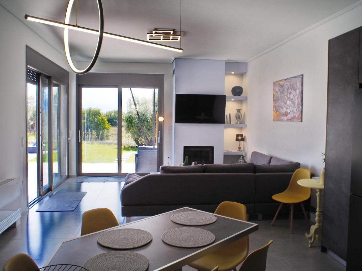 Nostos Luxury Villas With Private Pool In Nafpaktos Exteriör bild