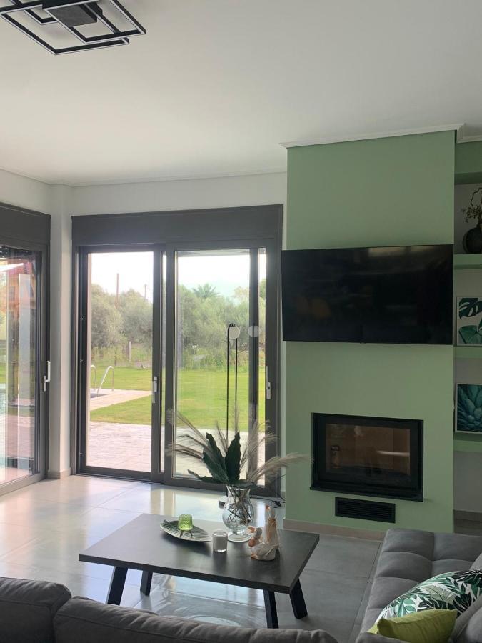 Nostos Luxury Villas With Private Pool In Nafpaktos Exteriör bild