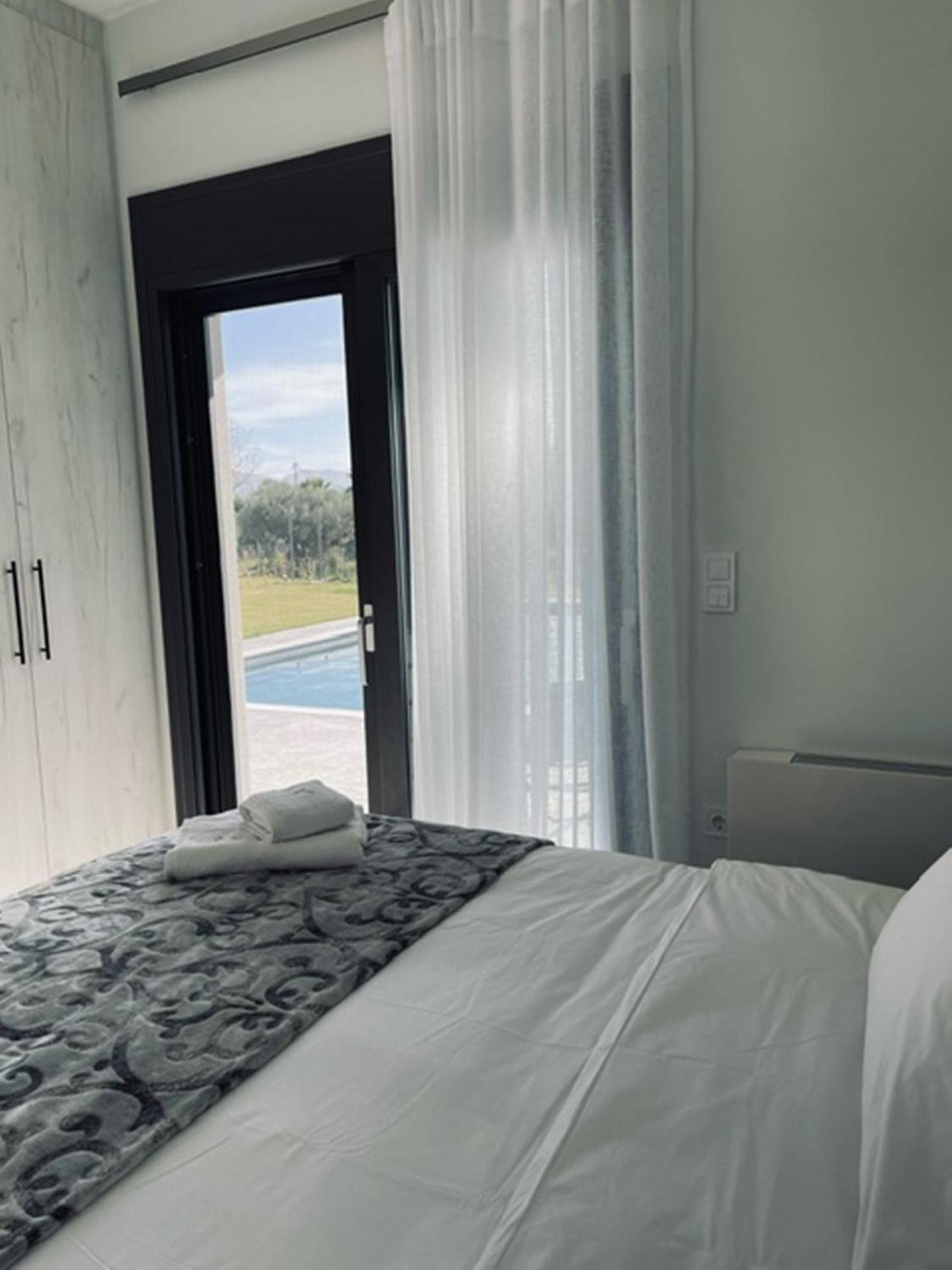 Nostos Luxury Villas With Private Pool In Nafpaktos Exteriör bild